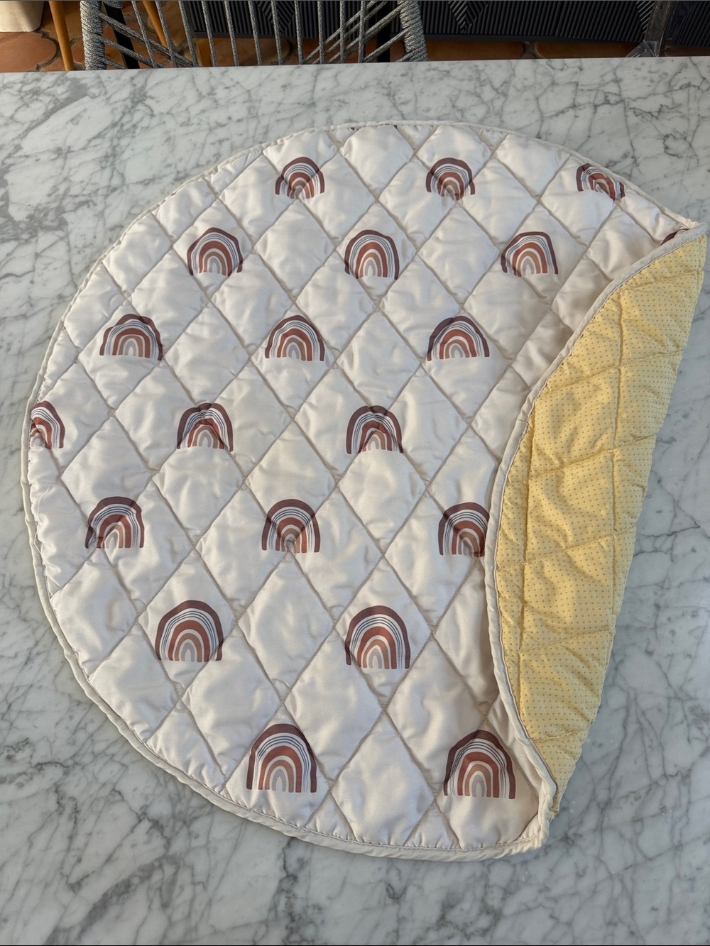 Round Quilted Rainbow Play Mat 31x31”